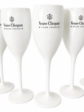 Veuve Clicquot Bachelorette White Acrylic Champagne Flutes x 6 New